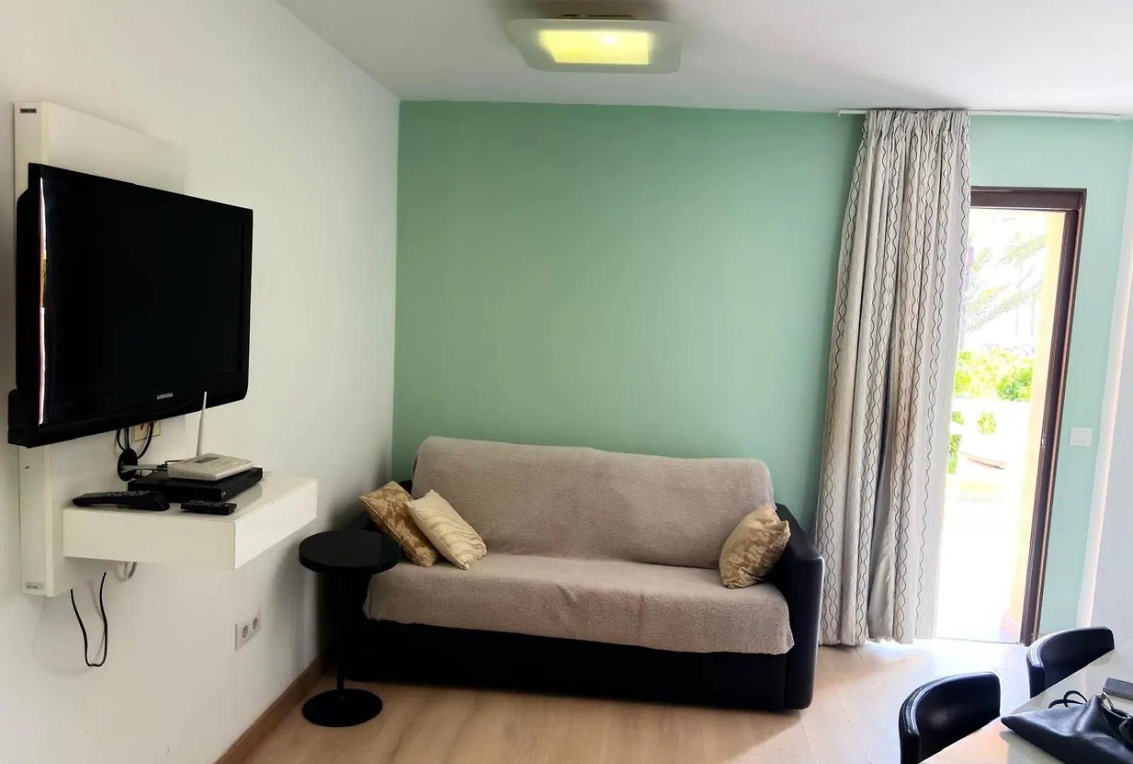 Apartment Tenerife Garden First Line Of Beach Playa de las Americas   Playa de las Americas (Tenerife)