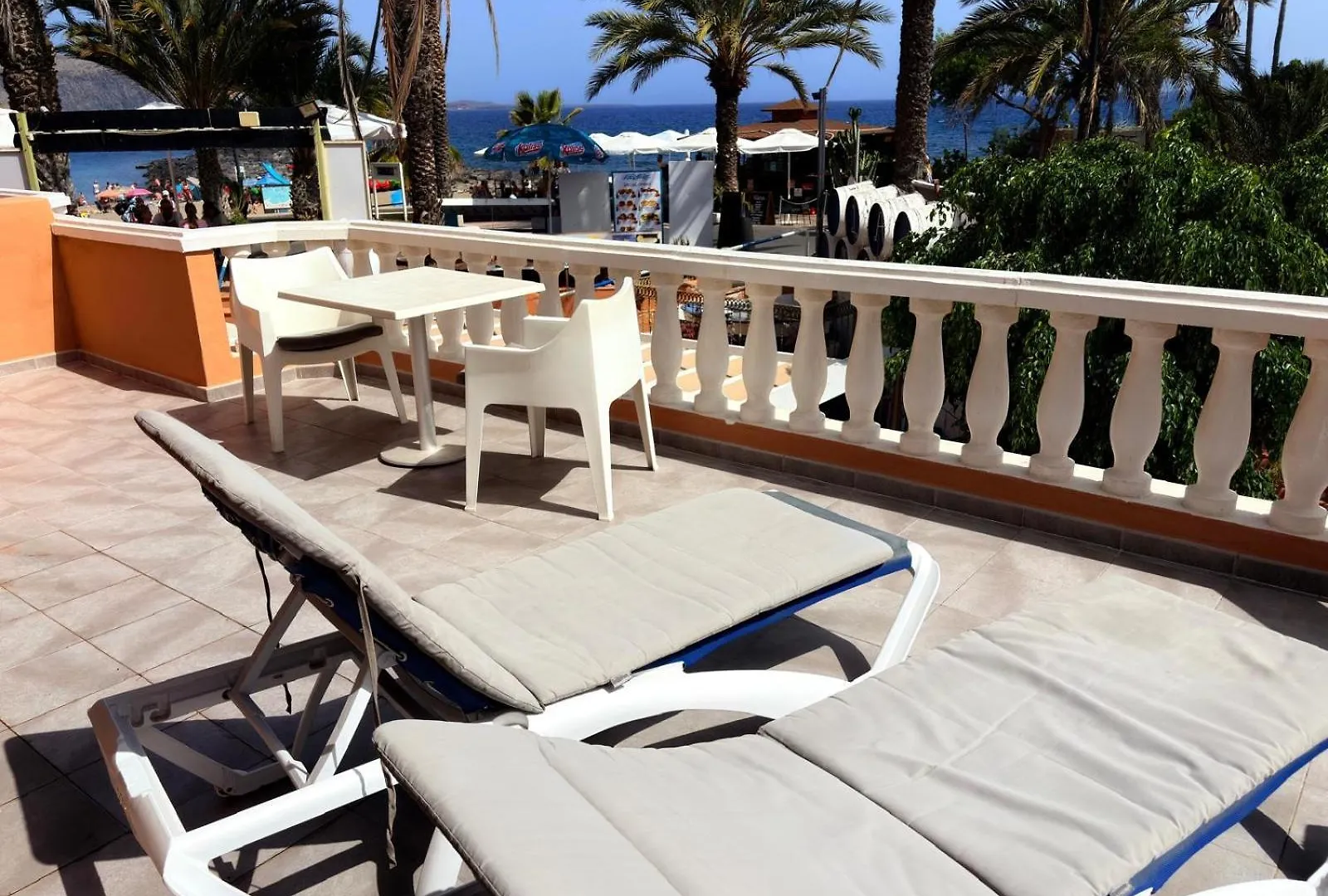 Apartment Tenerife Garden First Line Of Beach Playa de las Americas  0*, Playa de las Americas (Tenerife)
